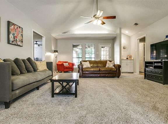 5th image of 1509 Kari Ann Dr