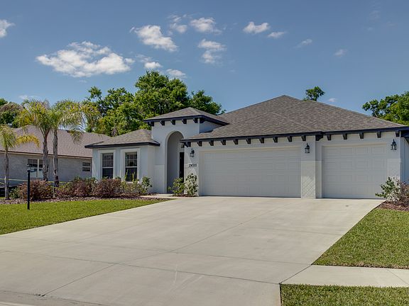 3rd image of 24511 Woodhill Ct