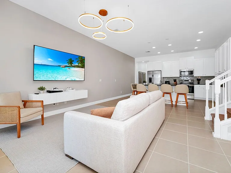 302 Captiva Dr — Photo 16