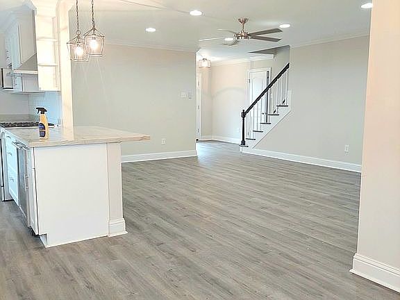 3rd image of 3729 Danville St