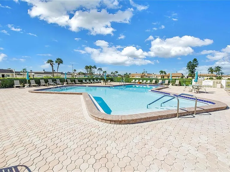 143 Boca Ciega Point Blvd N — Photo 20