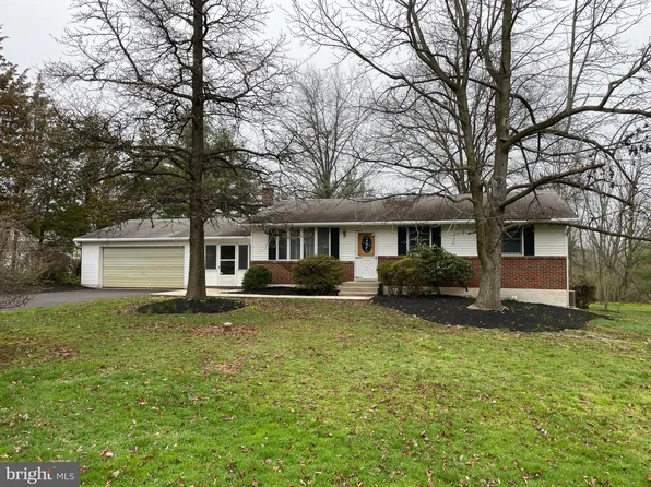 641 N 4th St, Telford, PA 18969