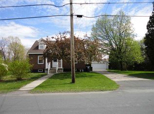 22 Wedgewood Ave, Schenectady, NY 12303