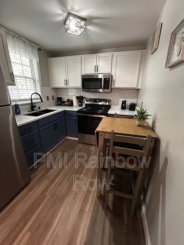 Studio, 1.0 bath, 550 sqft, $2,500 — Photo 3