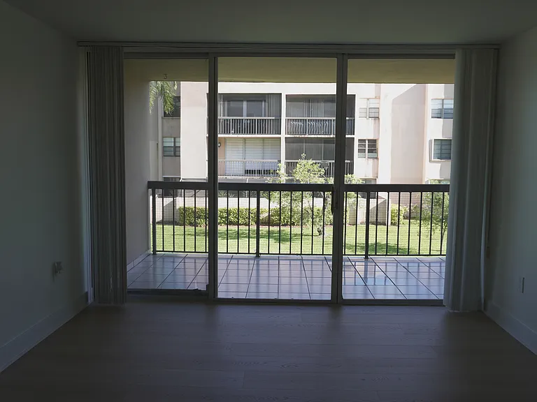 10425 SW 112th Ave #215 — Photo 17