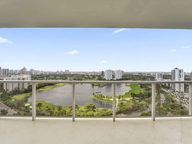 20281 E Country Club Dr #2209 — Photo 3