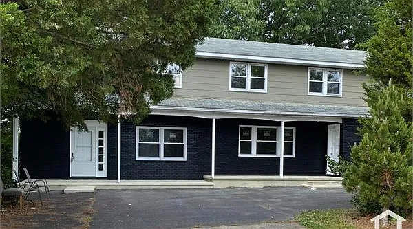 229 Maple Ave #D