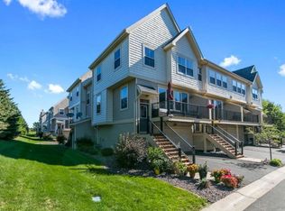 4615 Victor Path UNIT 7, Hugo, MN 55038