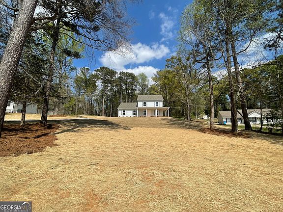 3rd image of 407 Barnetts Bridge Rd