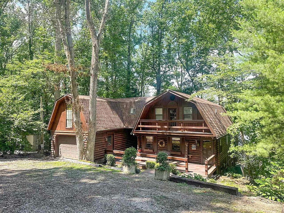 1st image of 932 Catfish Ln
