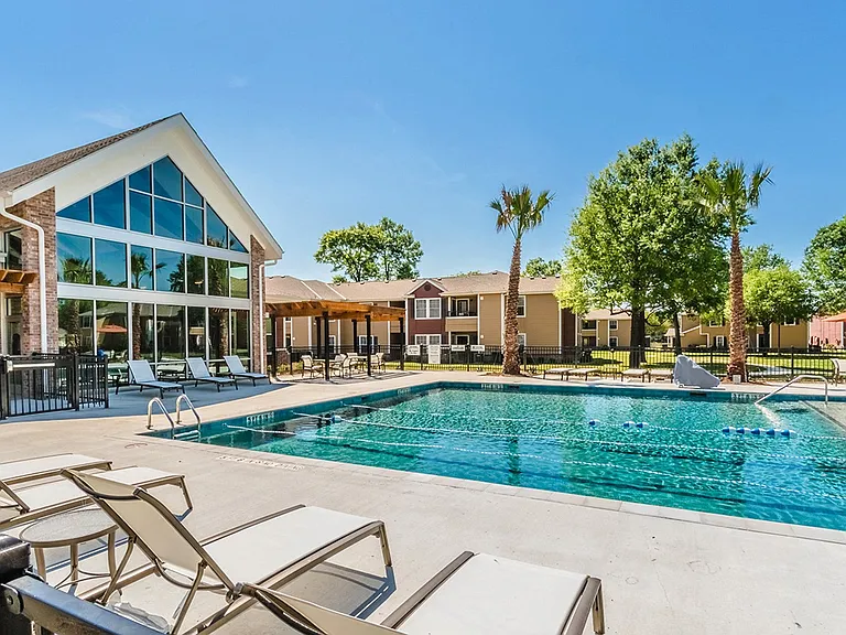 Lakecrest Village — Photo 15