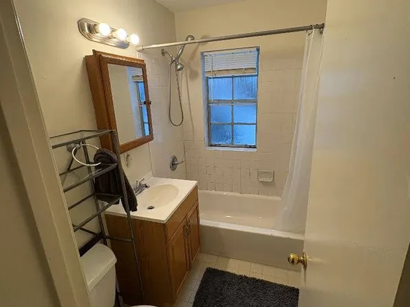 1719 N Troy St #8, Arlington, VA 22201