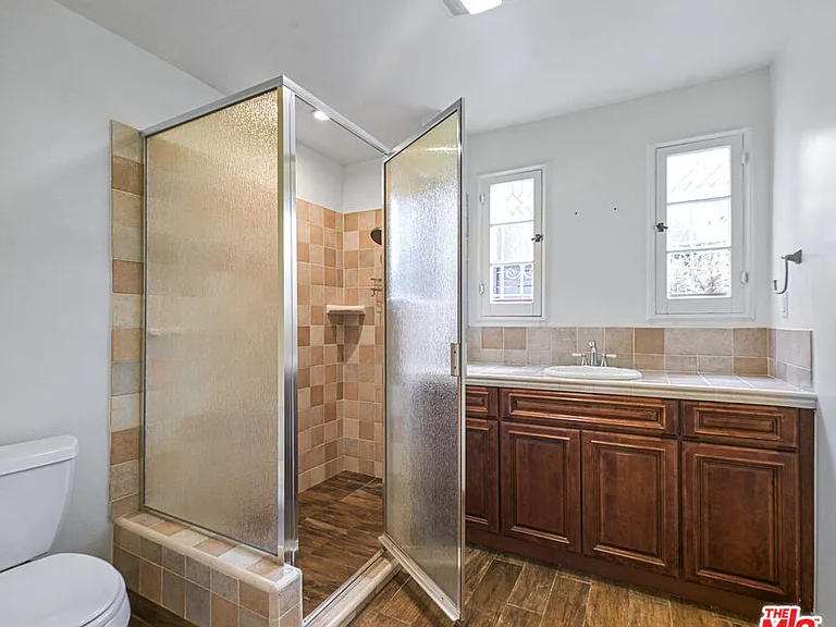 1119 S Crescent Heights Blvd — Photo 9
