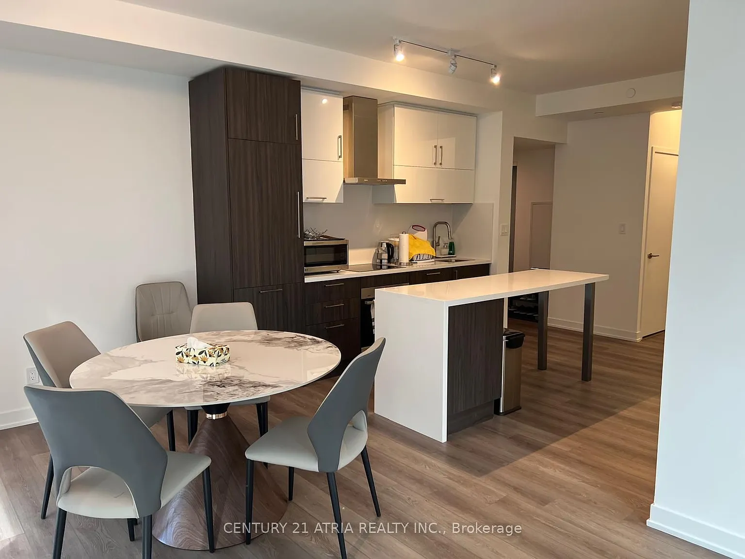 3 bed, $3,500 — Photo 4