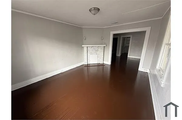 Building Photo - 1321 Spring Hill Ave #B