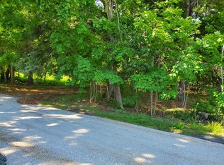 35 School St, Winterport, ME 04496