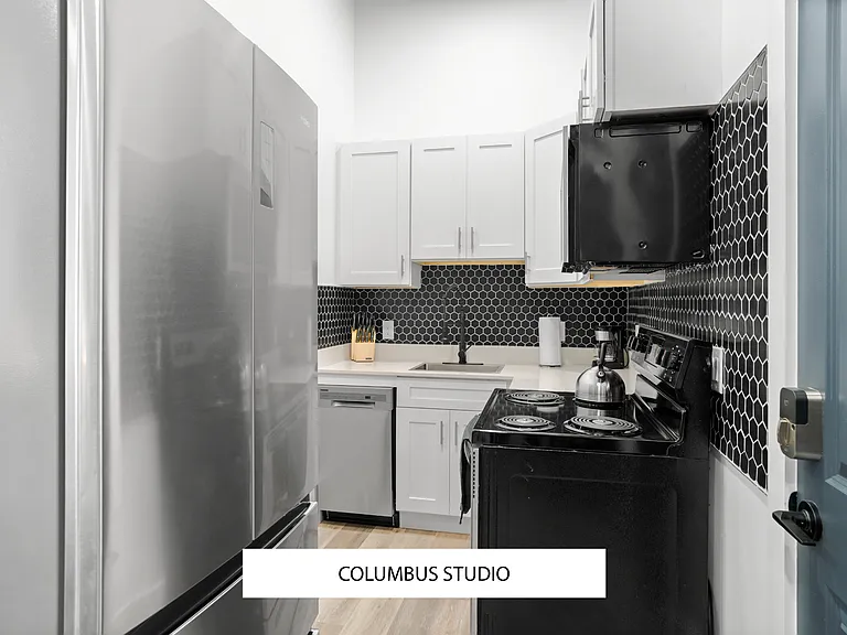 Ybor Luxe Apartments — Photo 15
