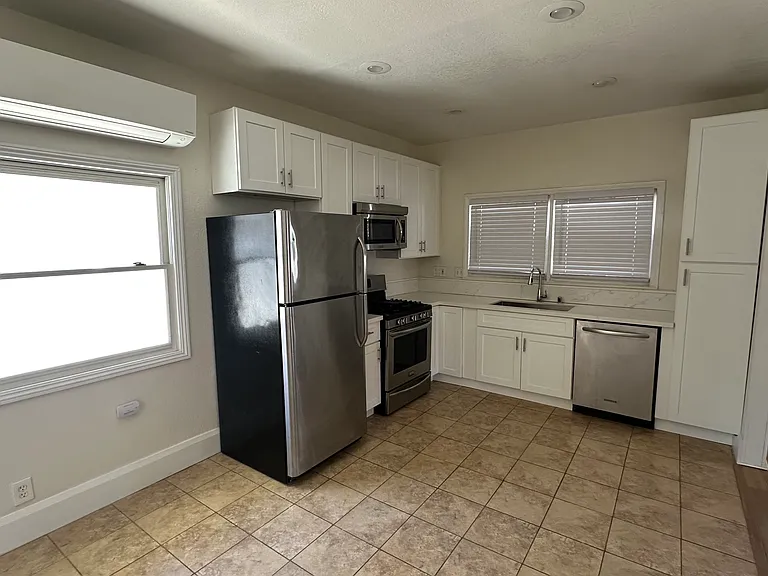 402 S Sycamore St #402 — Photo 22