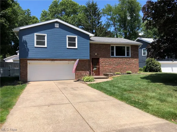 2557 Sand Run Pkwy, Akron, OH 44333