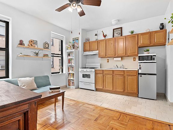 2nd image of 2738 E 19th St APT A7