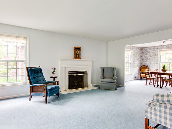 4th image of 1845 Woodfill Way