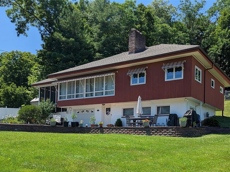 1st image of 28 Maple Avenue