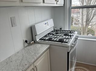 33 16th St #2, Fall River, MA 02723