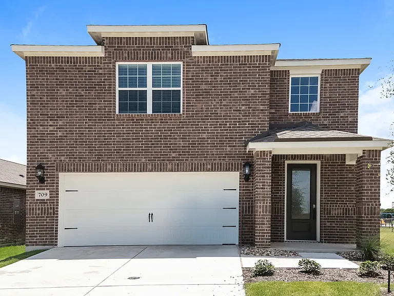 709 Princeton Hts — Photo 1