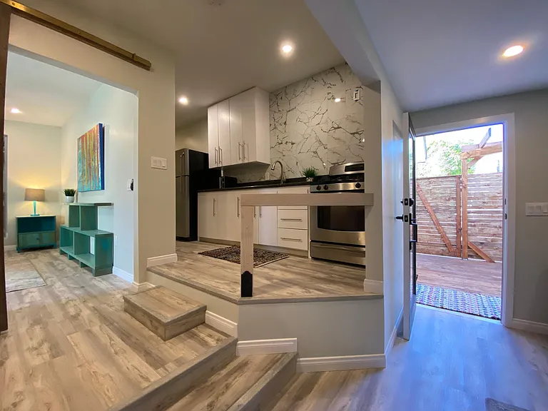 1861 Oliver Ave #5 — Photo 5