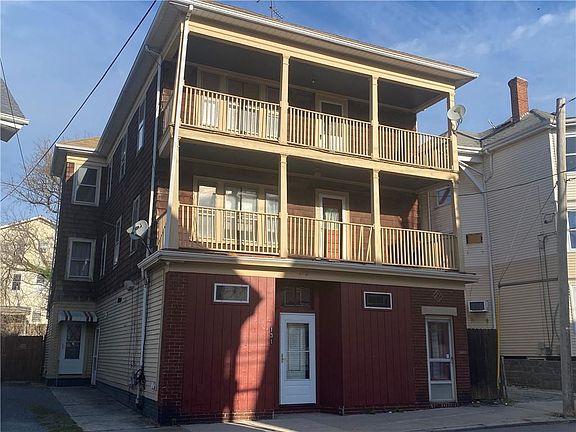 3rd image of 131-133 Cowden St