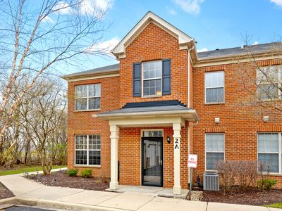 1038 Swift Rd UNIT 2A, Glen Ellyn, IL, 60137