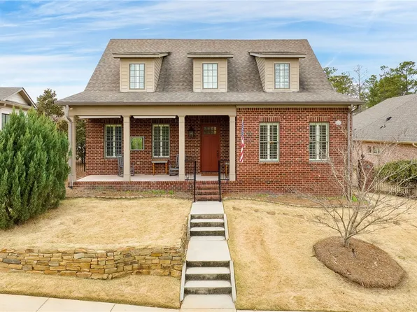 5 Dickens Aly, Auburn, AL 36830