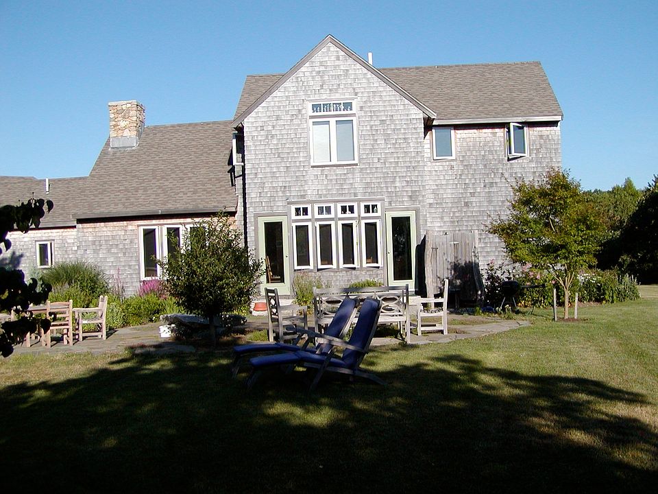 2nd image of 22 Oak Ln