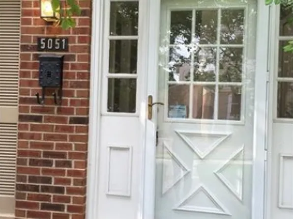 5051 Buckingham, Troy, MI 48098