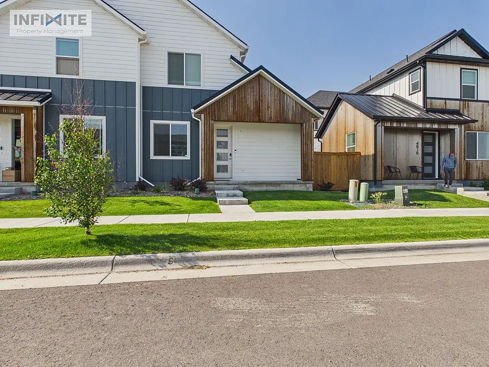4814 Briarwood Ln