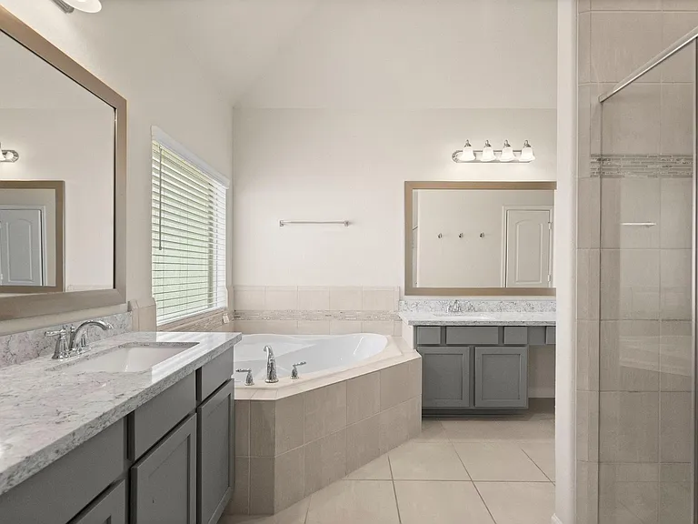 2021 Cambridge Heights Pl — Photo 15