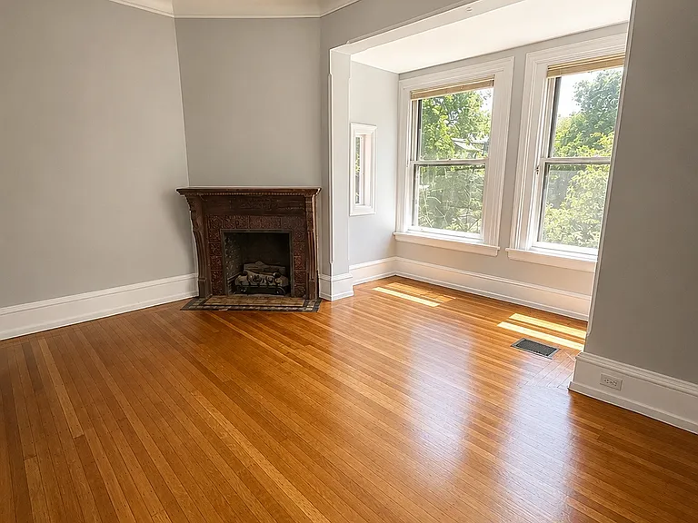 4510 Chester Ave — Photo 4