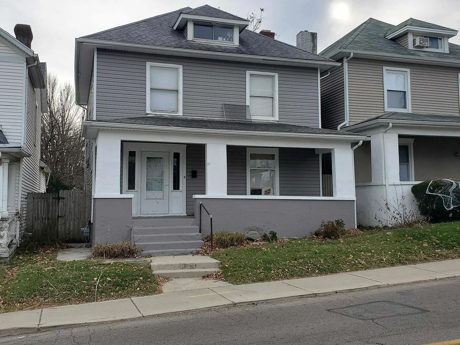 5 bed, 1700 sqft, $2,000 — Photo 2