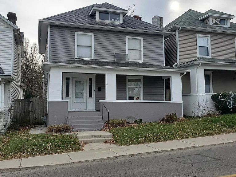 804 E Stewart St — Photo 2