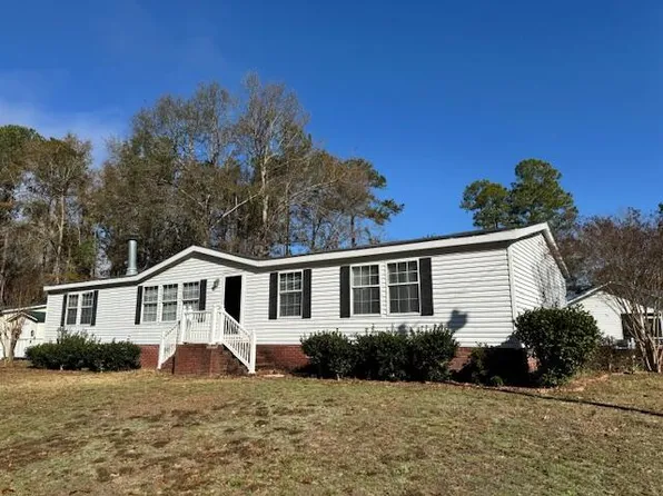 1605 Rowland Dr, Summerton, SC 29148