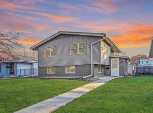 5760 N 80th St, Milwaukee, WI 53218