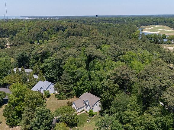 3rd image of 10 Burford Ct #107