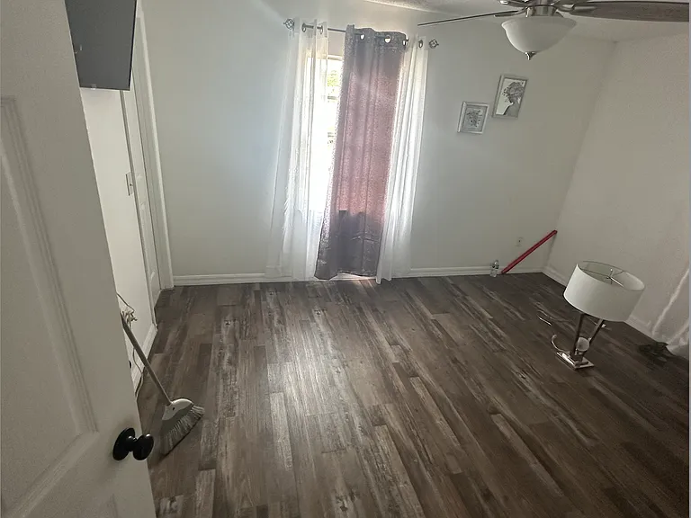 37741 Waverly Ave — Photo 7