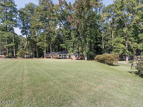 5th image of 7024 S Old Carriage Road