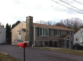 7 San Francisco St, Bristol, RI 02809