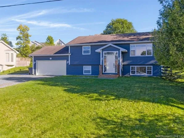 16 Bonanza Dr, Quispamsis, NB E2E 1K6