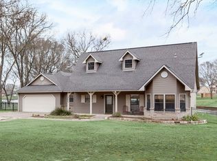 14423 Azure Ln, Streetman, TX 75859