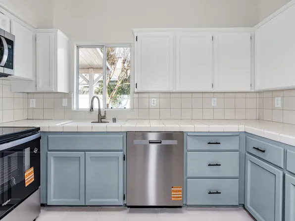 2324 E Fir Ave, Fresno, CA 93720