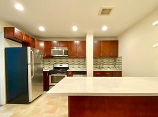 1146 Welling Ct APT 2R, Astoria, NY 11102