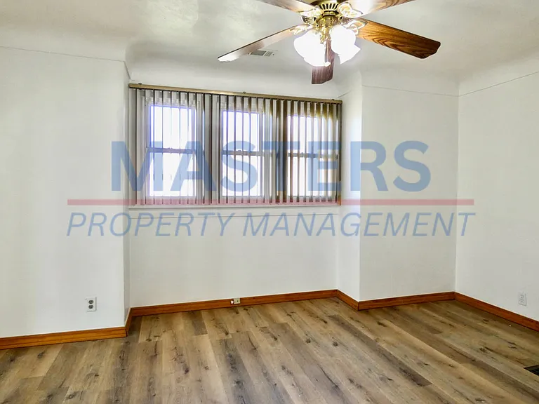 1026 Oakwood Ave — Photo 23